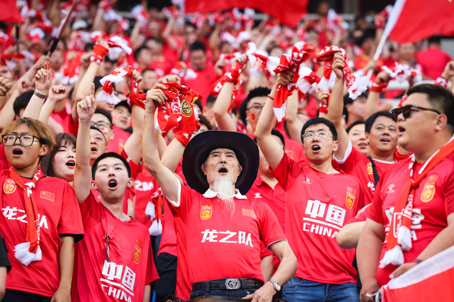 包含一触即发！亚洲足球巨星引领潮流的词条